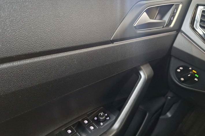 Grå VW Taigo fra 2022