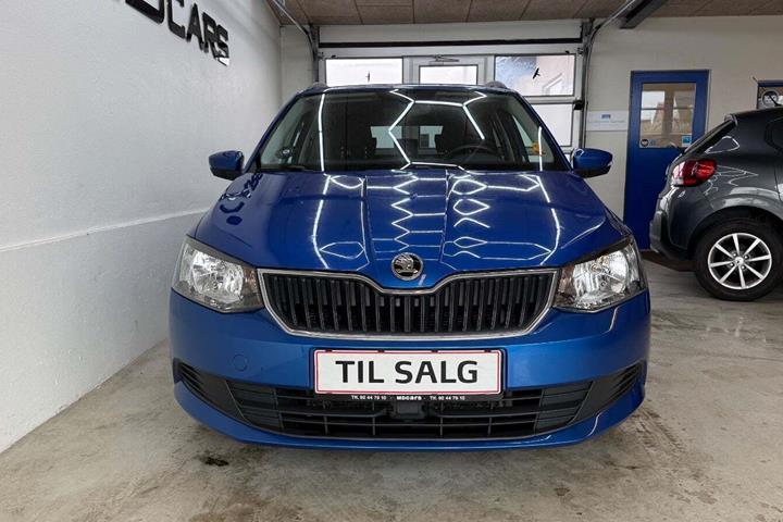 Blå Skoda Fabia fra 2018