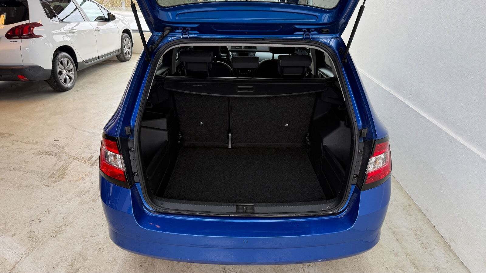 Blå Skoda Fabia fra 2018