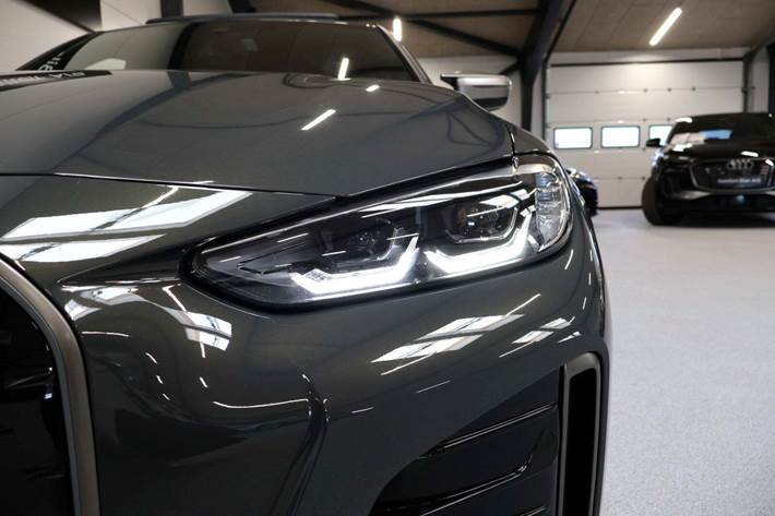 Grå BMW i4 fra 2022