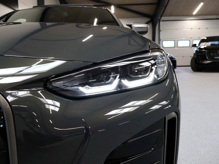 BMW i4 M50 Charged xDrive