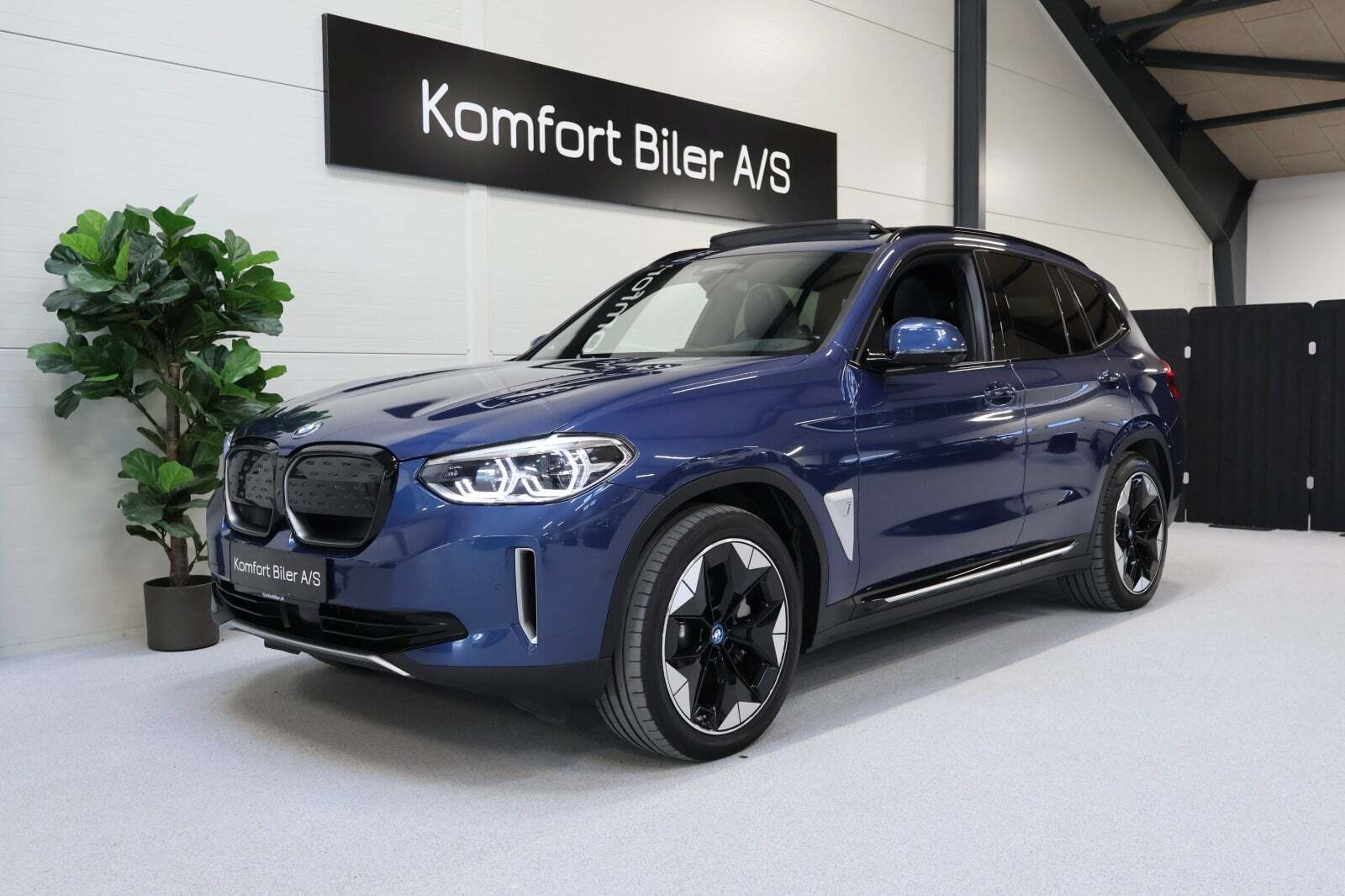 BMW iX3 Charged Plus