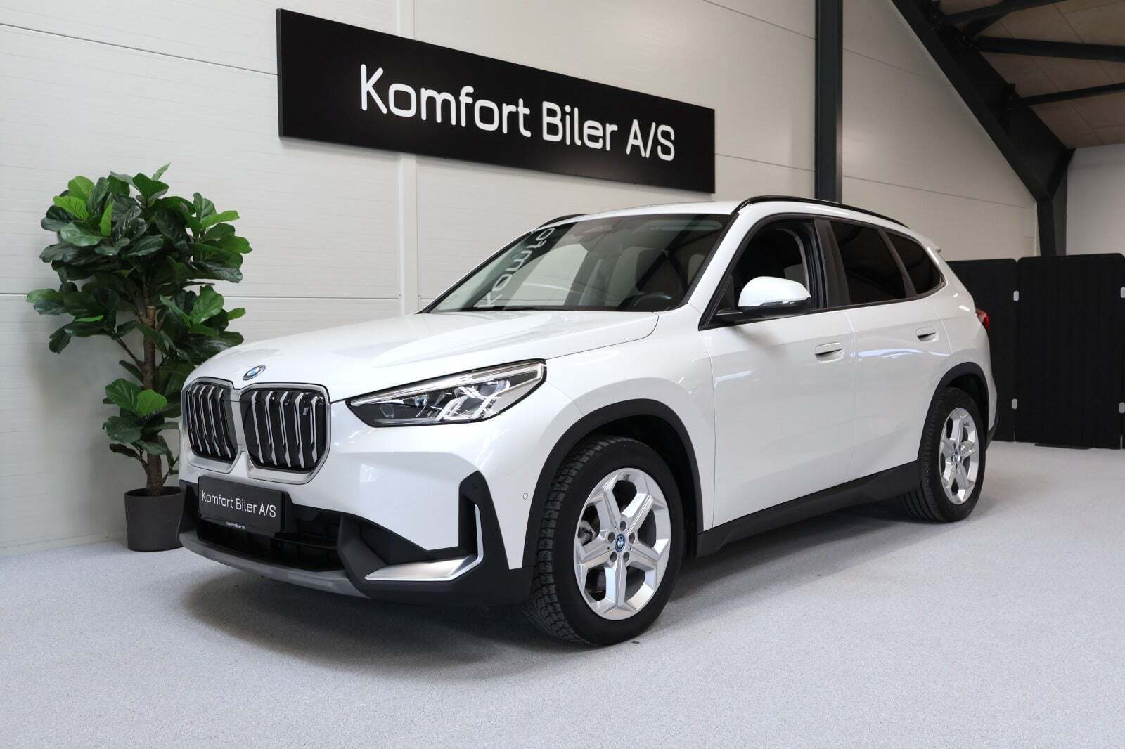 BMW iX1 xDrive30