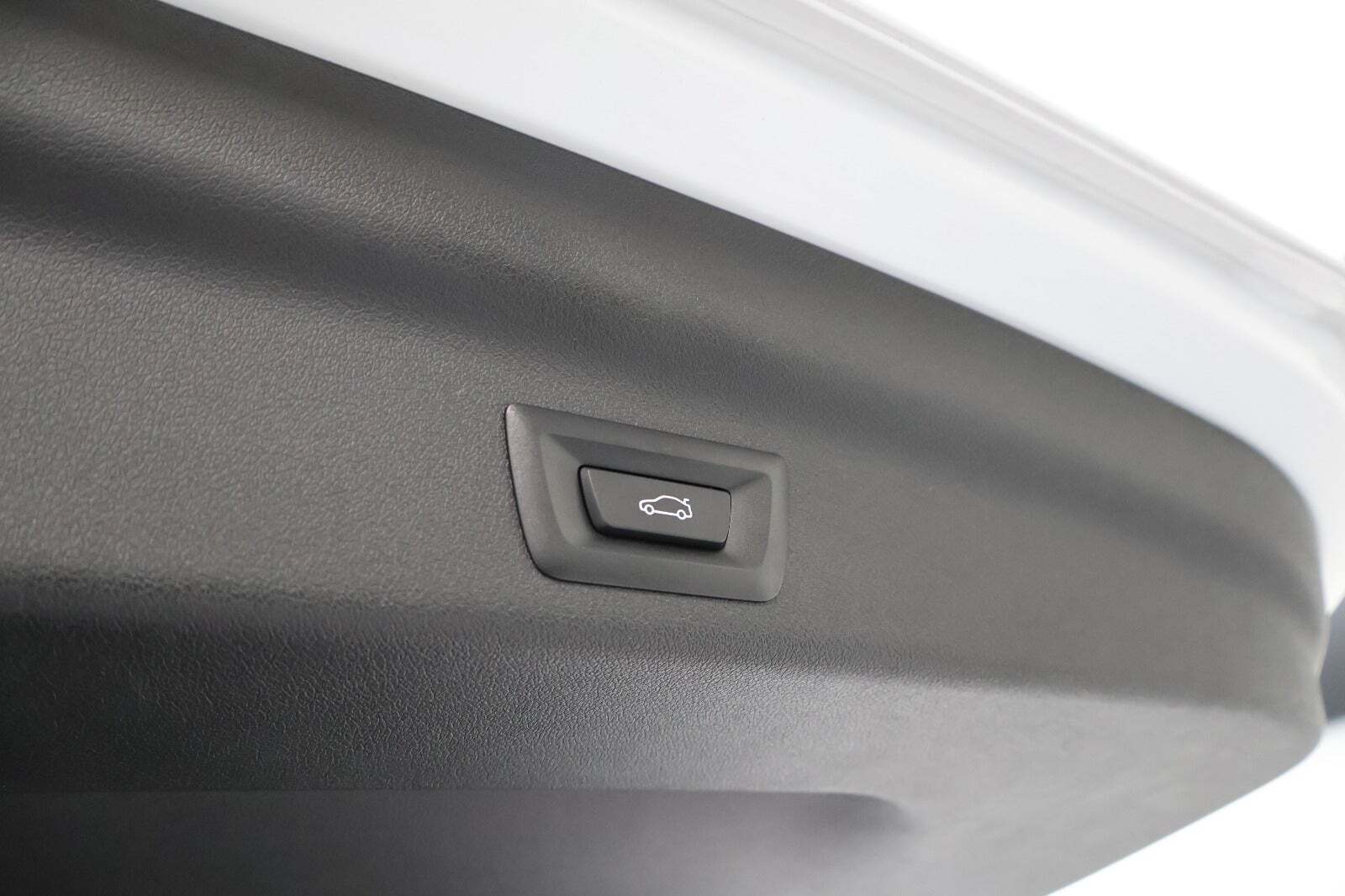 Hvid BMW iX1 fra 2023