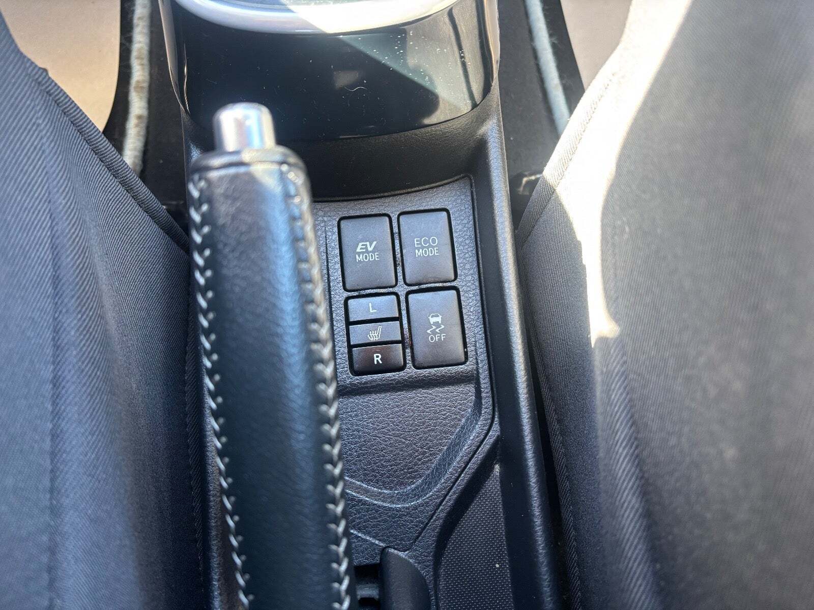 Hvid Toyota Yaris fra 2016