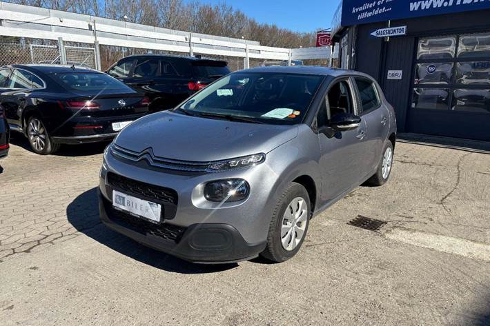 Grøn Citroën C3 fra 2020 set udefra