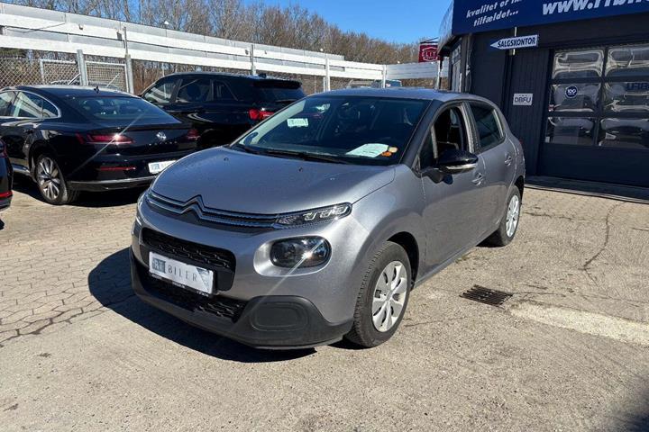 Grøn Citroën C3 fra 2020 set udefra