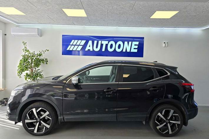 Sort Nissan Qashqai fra 2018