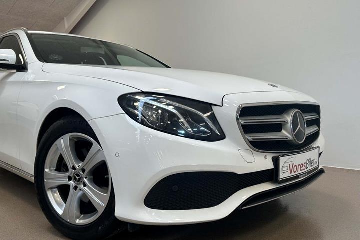 Hvid Mercedes E220 d fra 2017