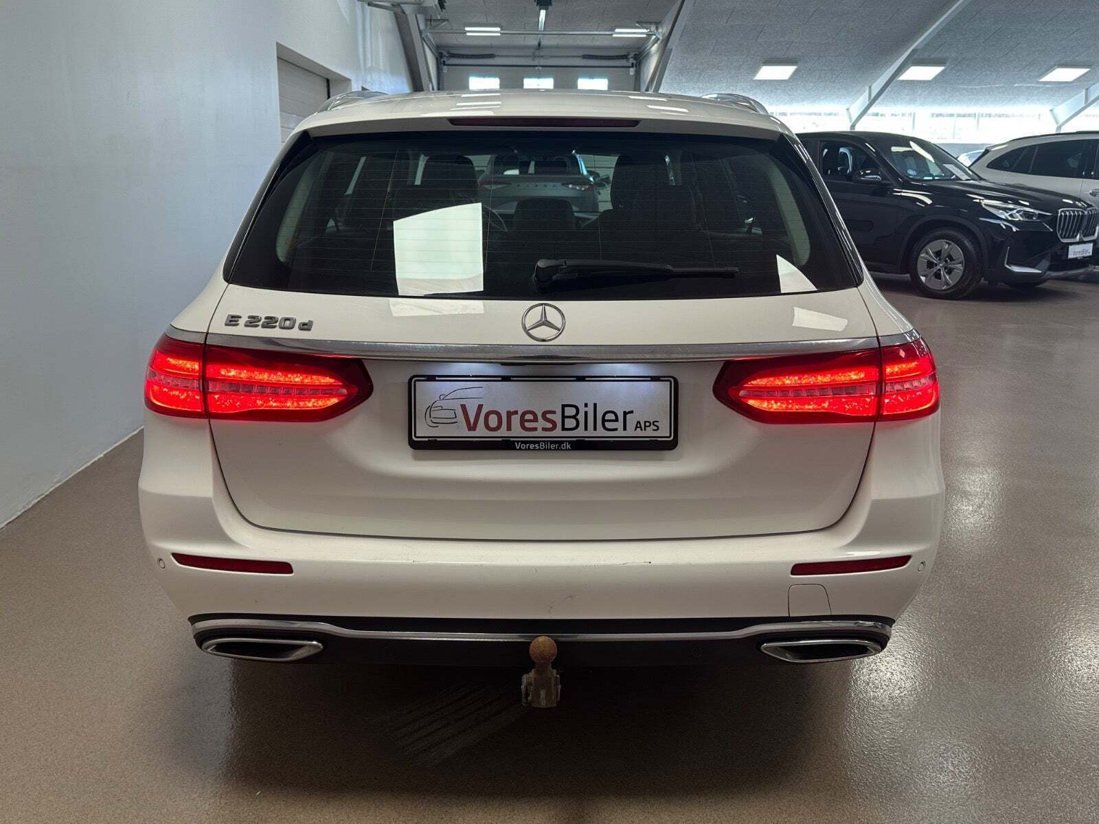 Hvid Mercedes E220 d fra 2017