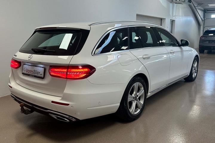 Hvid Mercedes E220 d fra 2017