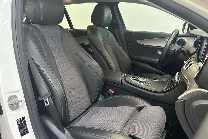 Hvid Mercedes E220 d fra 2017