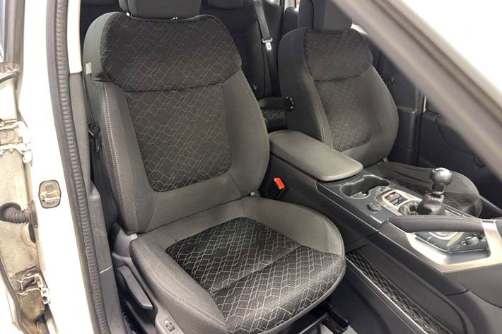 Hvid Peugeot 3008 fra 2014