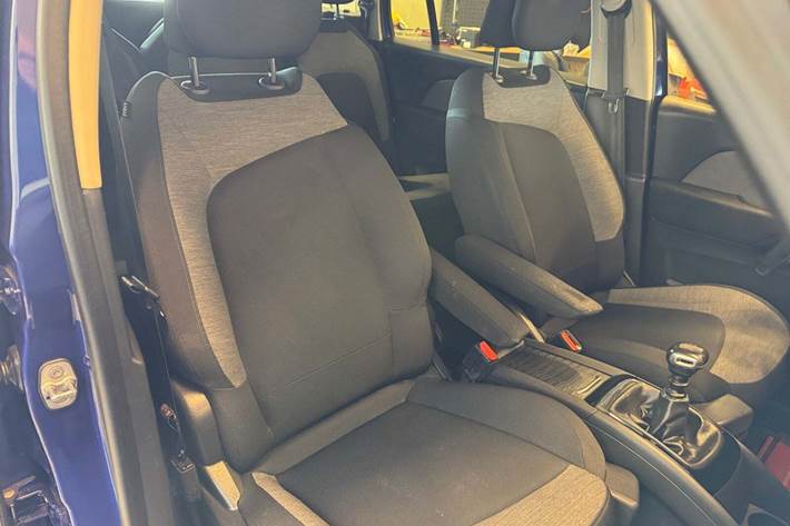 Blå Citroën Grand C4 Picasso fra 2018