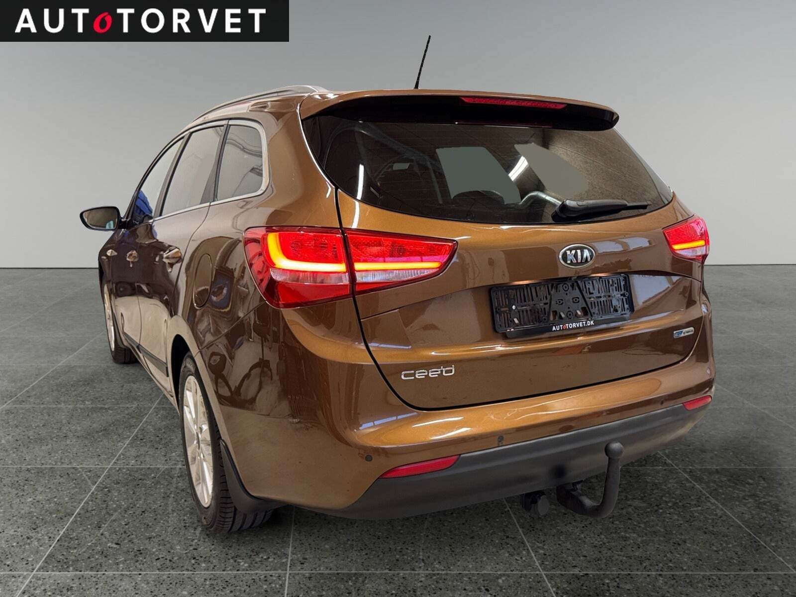 Brun Kia Ceed fra 2018