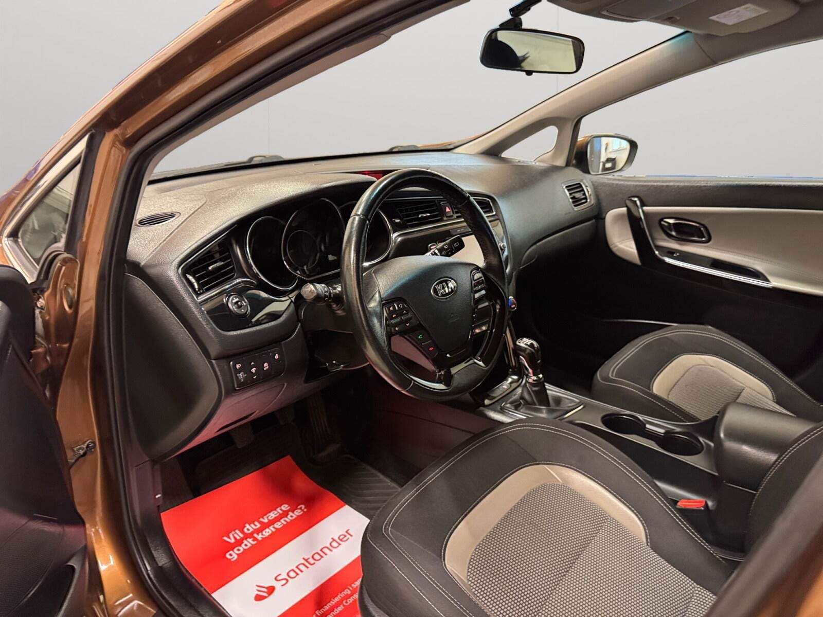 Kia Ceed 1,6 CRDi 110 Attraction SW