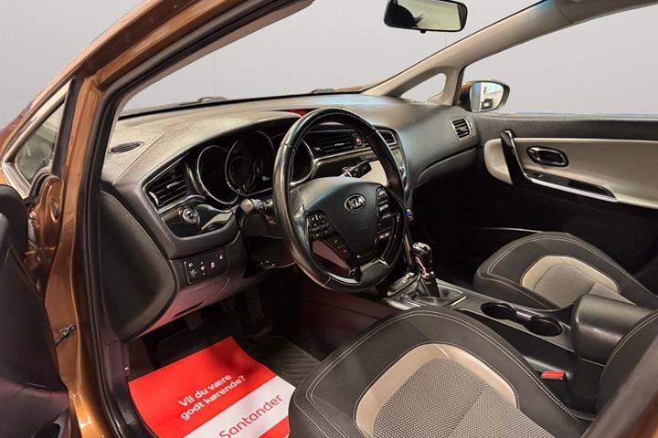 Brun Kia Ceed fra 2018