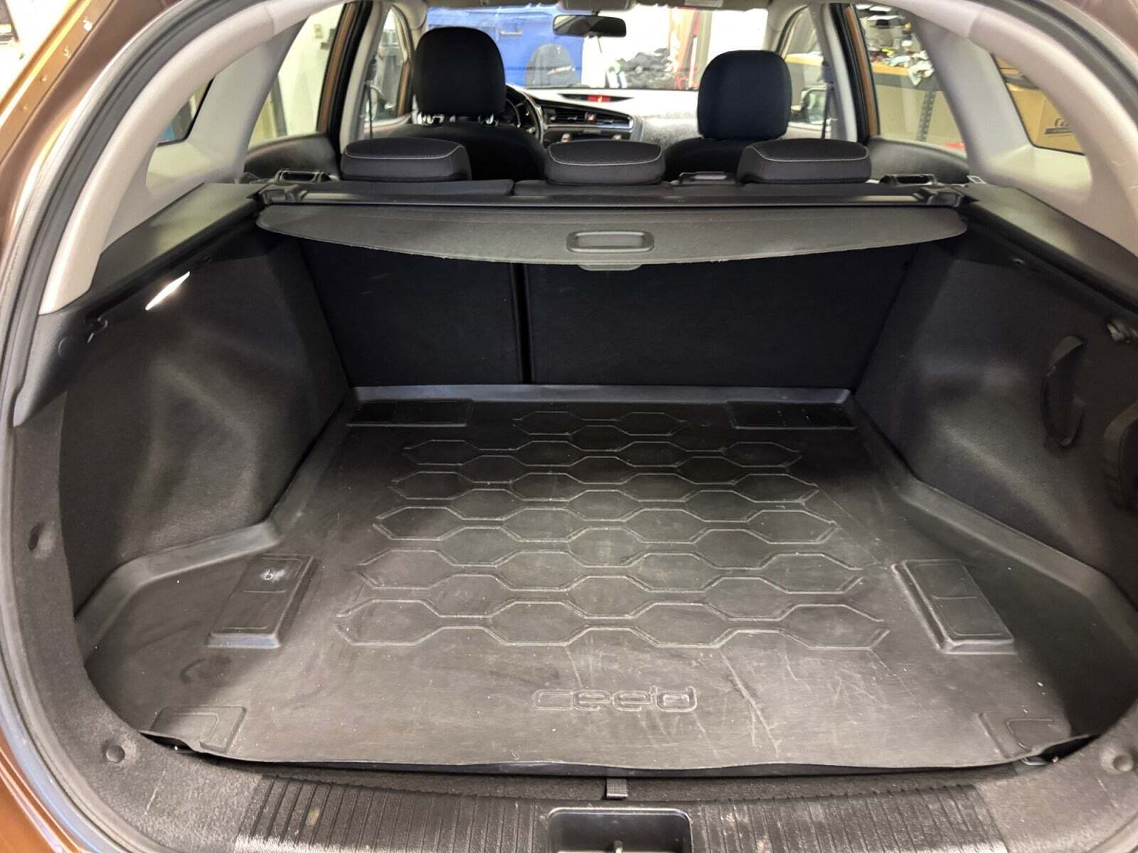 Brun Kia Ceed fra 2018