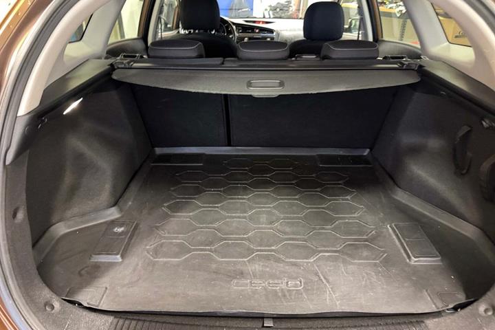 Brun Kia Ceed fra 2018