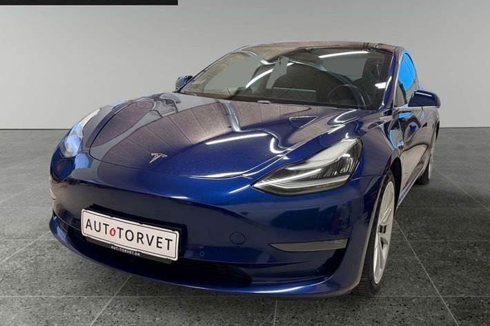 Blå Tesla Model 3 fra 2019