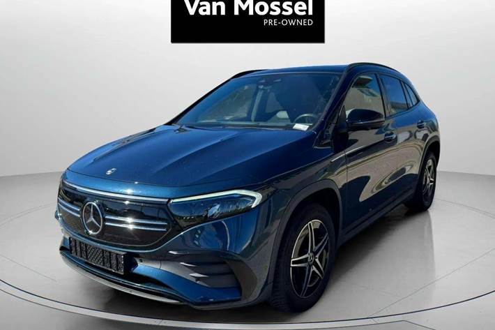 Blå Mercedes EQA250 fra 2021