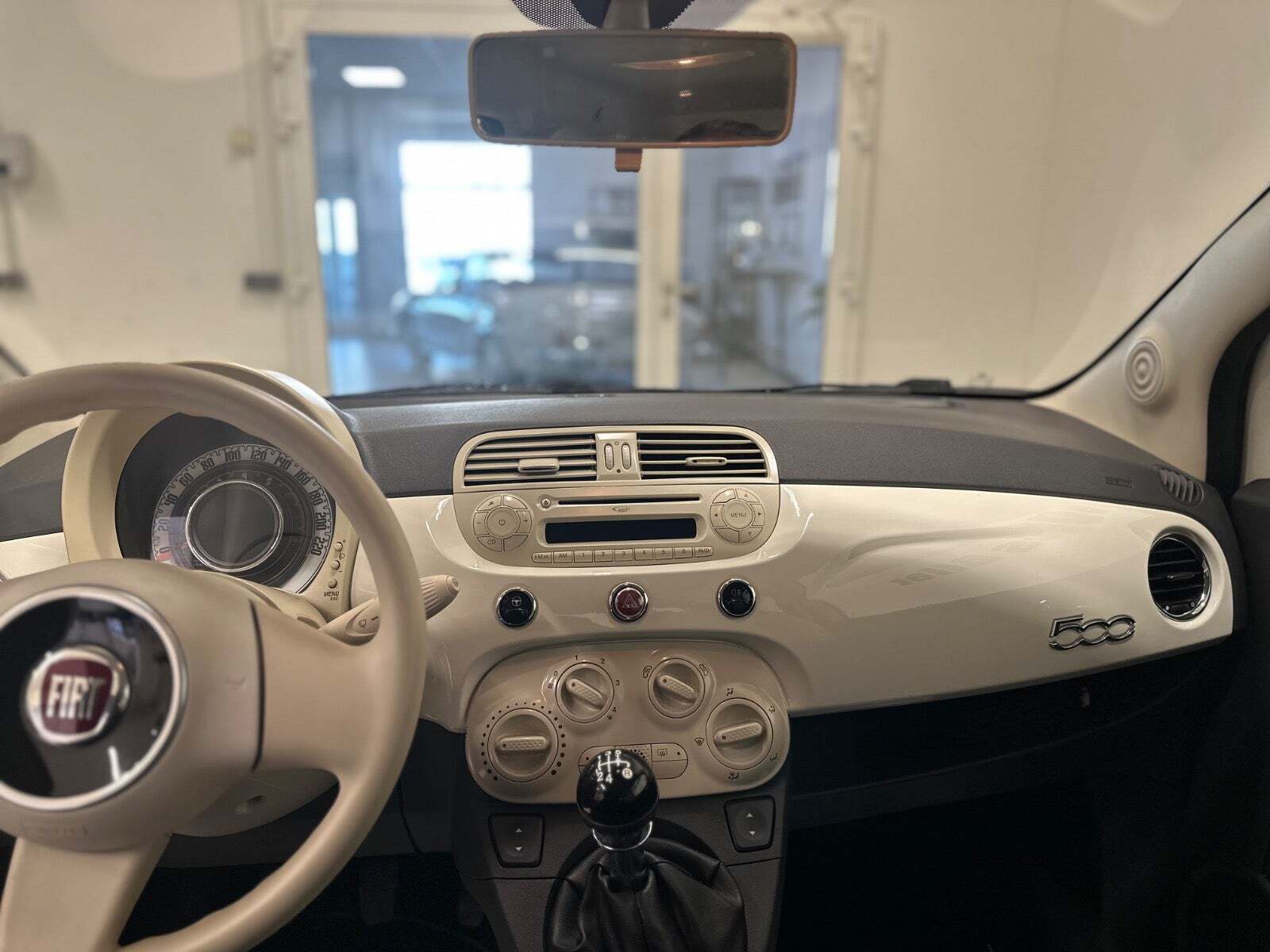 Hvid Fiat 500 fra 2008