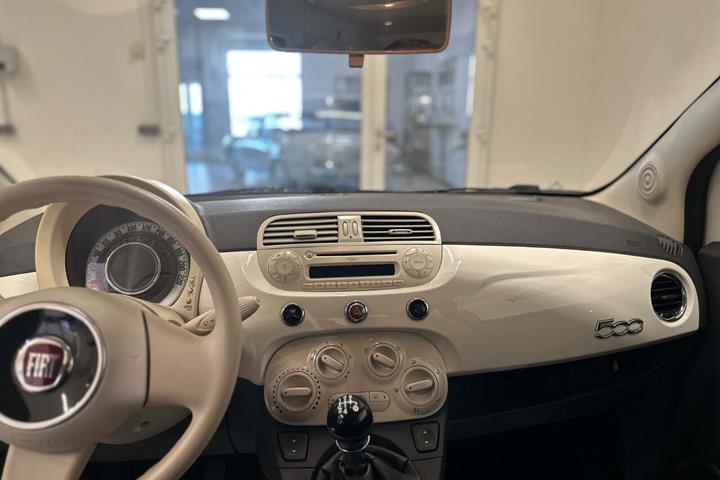 Hvid Fiat 500 fra 2008