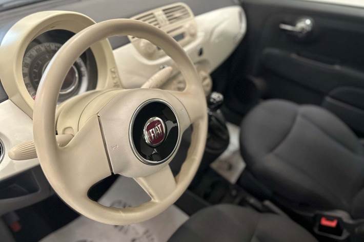 Hvid Fiat 500 fra 2008