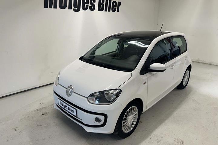 Hvid VW UP! fra 2015 set udefra