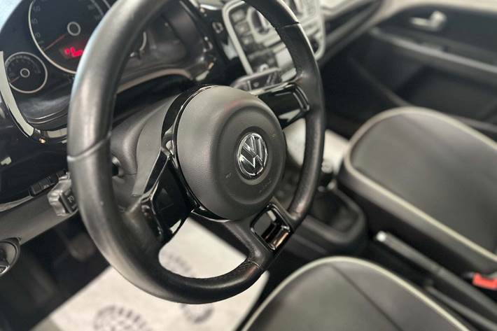 Hvid VW UP! fra 2015