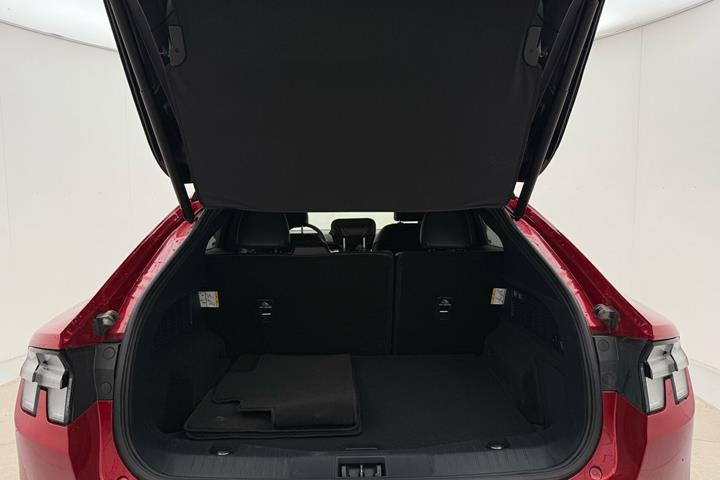 Rød Ford Mustang Mach-E fra 2022