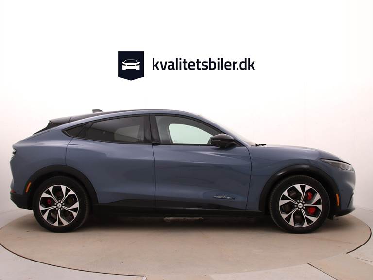 Ford Mustang Mach-E EL UR Premium 294HK 5d Aut.