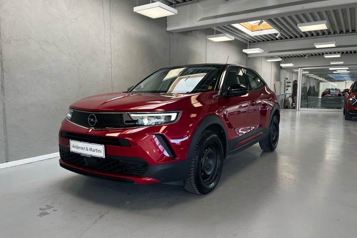 Rød Opel Mokka fra 2022