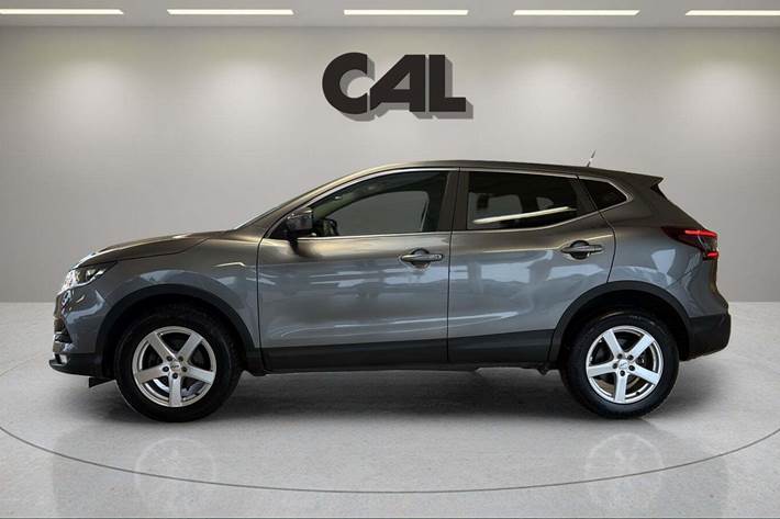 Grå Nissan Qashqai fra 2021