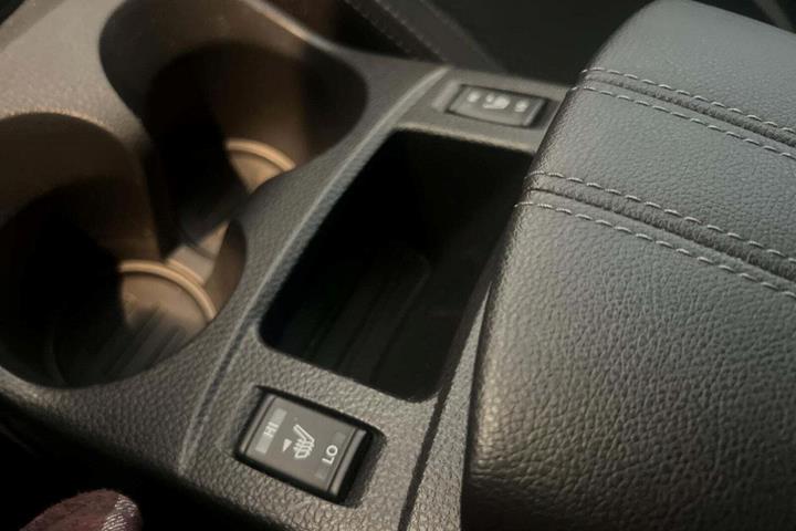 Grå Nissan Qashqai fra 2021