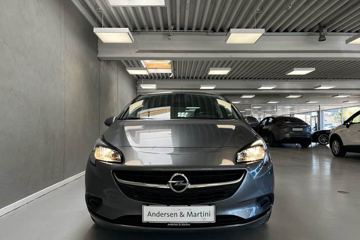 Grå Opel Corsa fra 2019