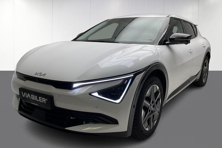 Hvid Kia EV6 fra 2025 set udefra