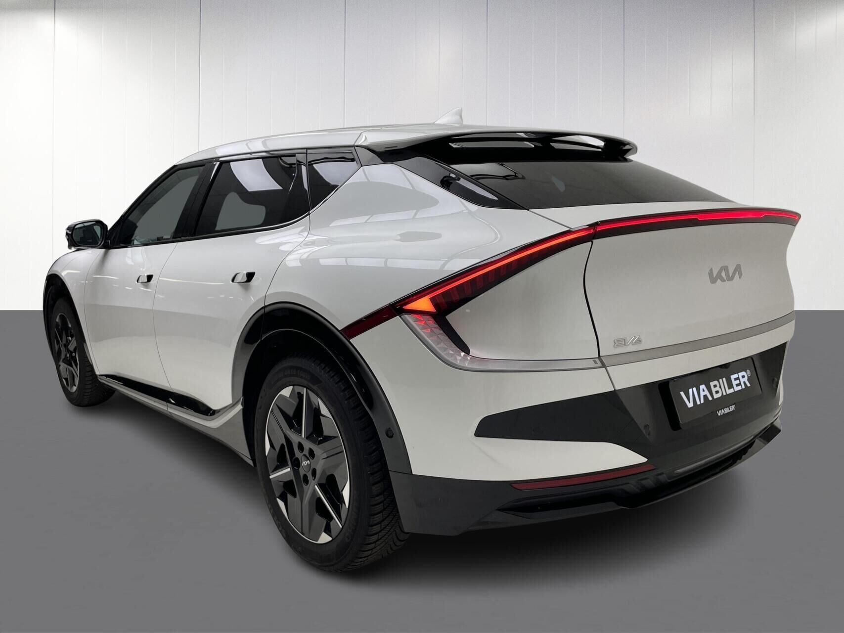 Hvid Kia EV6 fra 2025