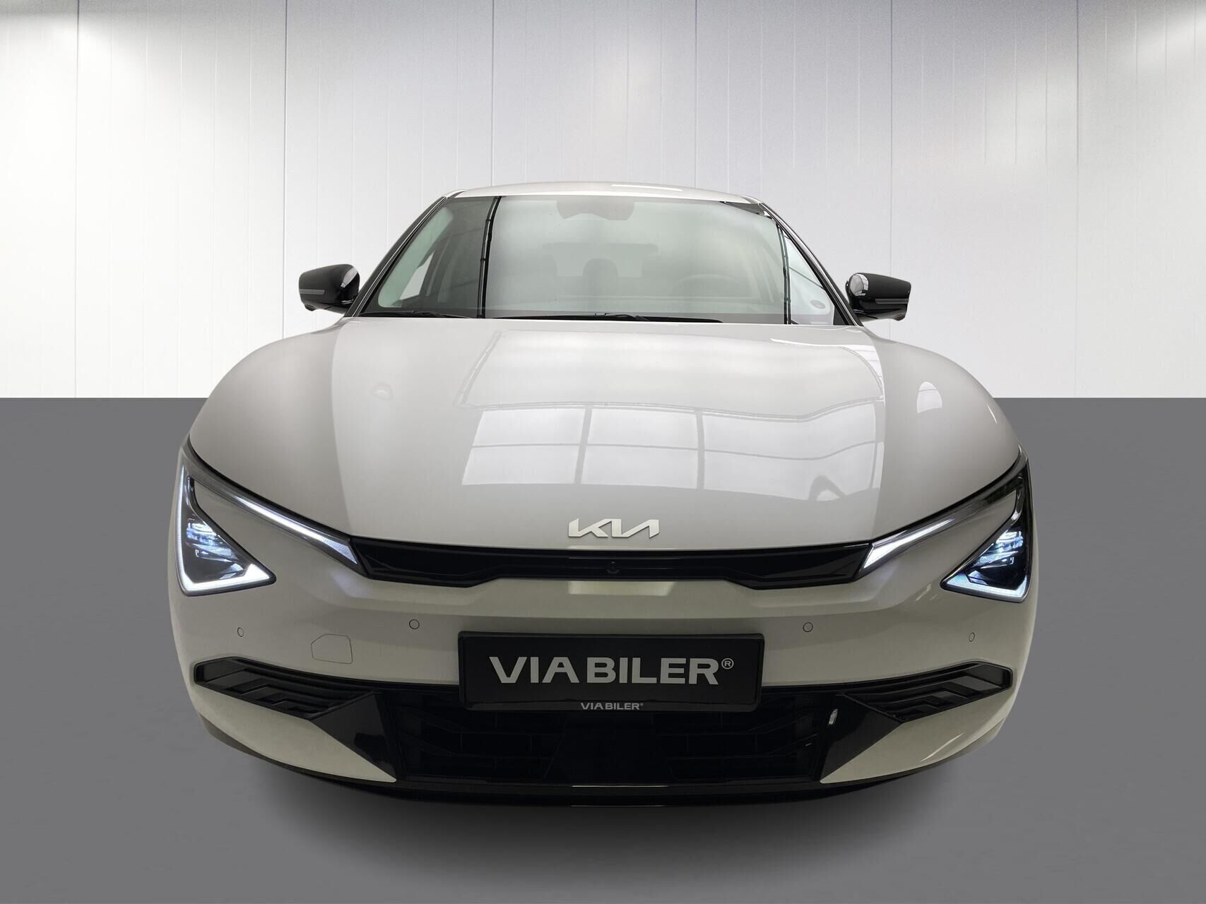 Hvid Kia EV6 fra 2025