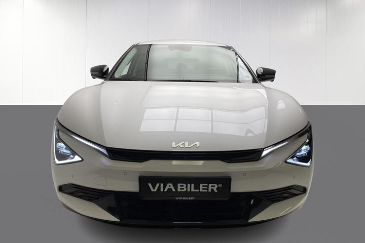 Hvid Kia EV6 fra 2025