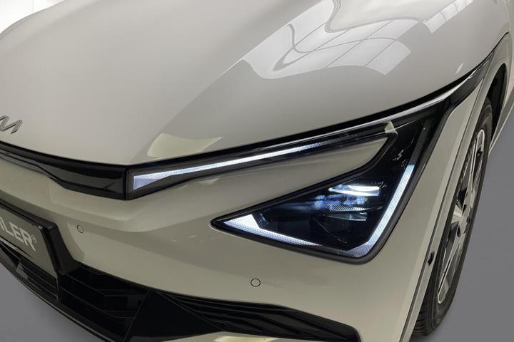 Hvid Kia EV6 fra 2025