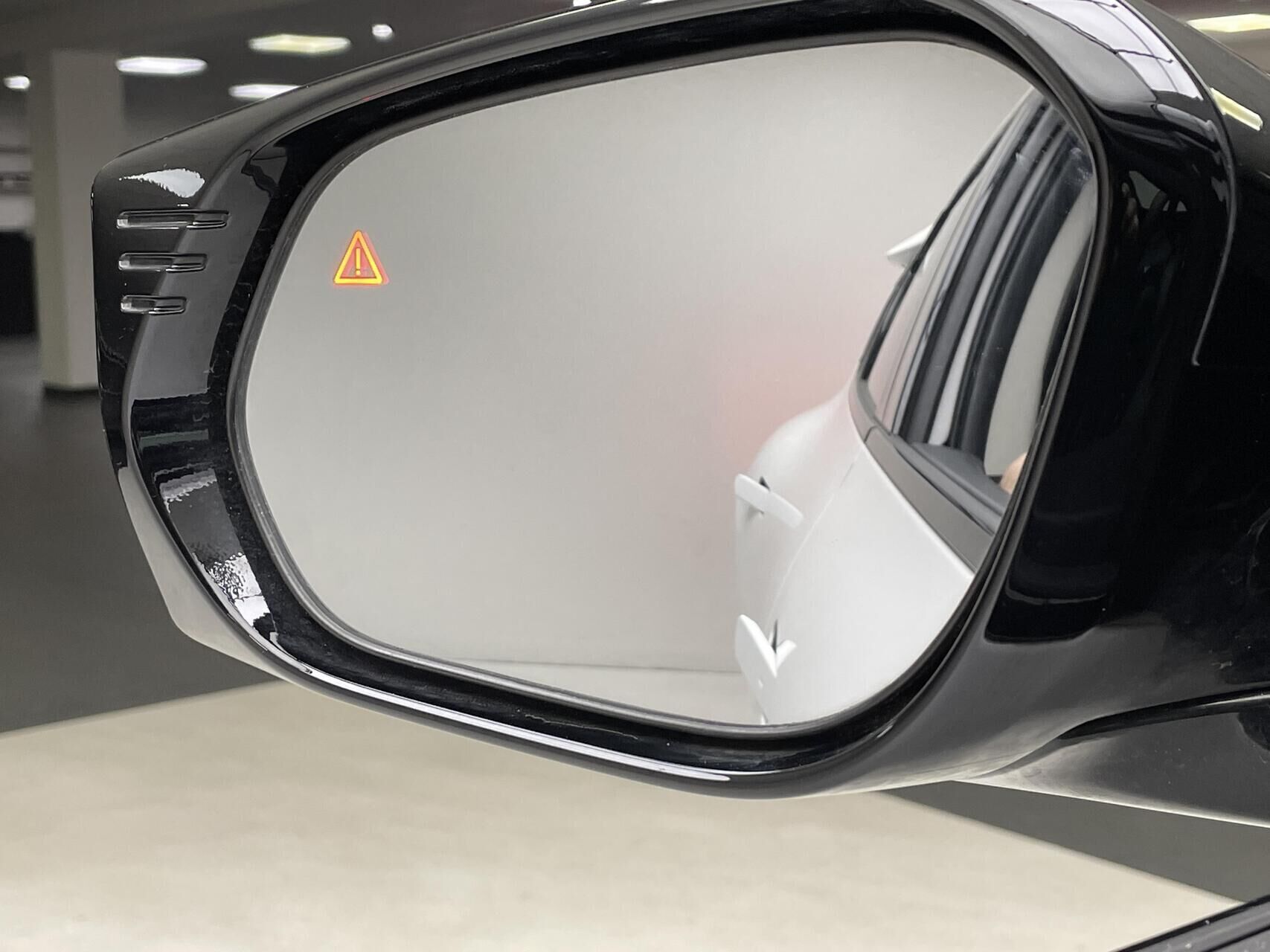 Hvid Kia EV6 fra 2025