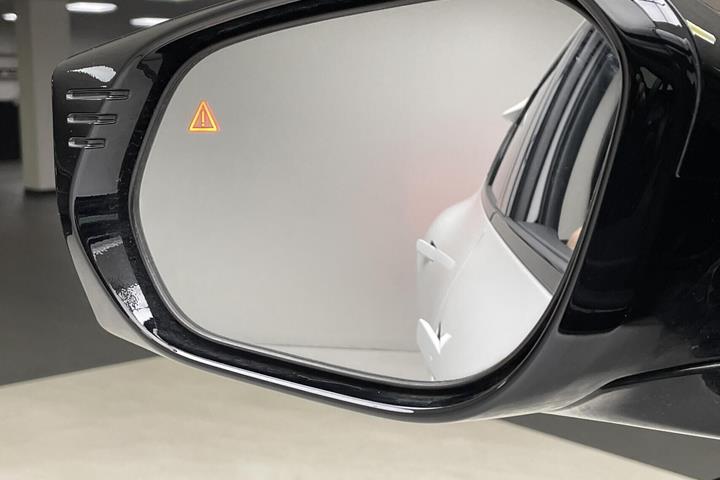 Hvid Kia EV6 fra 2025