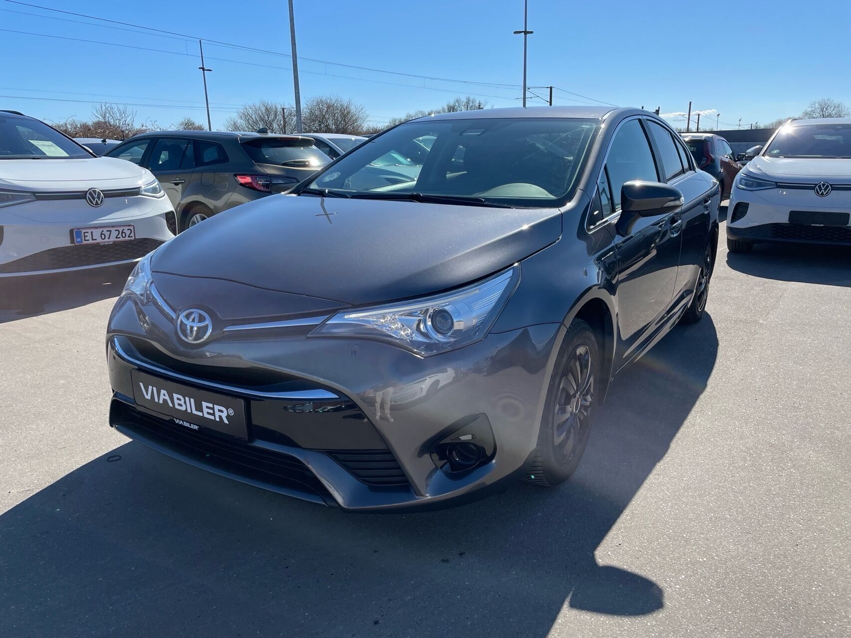 Toyota Avensis 1,6 VVT-I T1 132HK 6g
