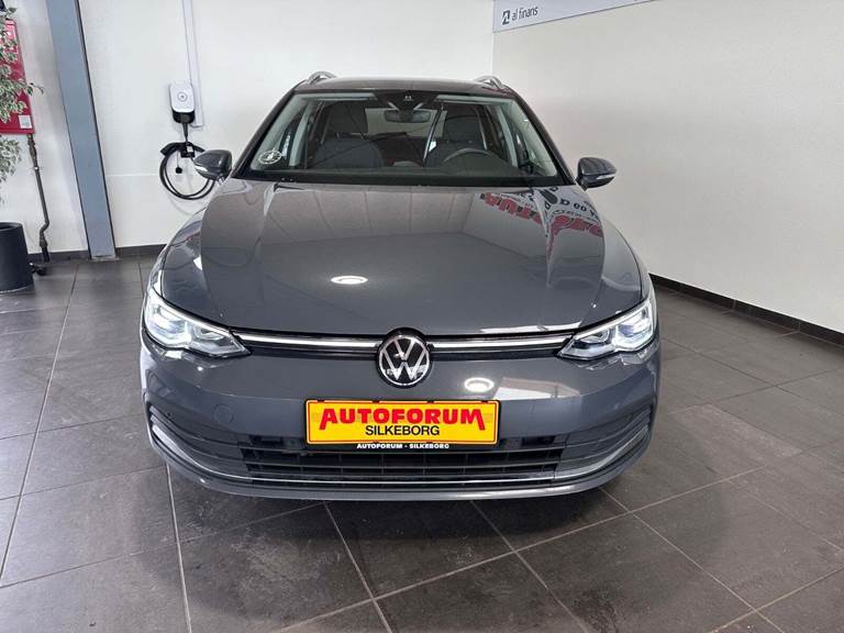 VW Golf VIII 1,5 eTSi 150 Style Variant DSG Van