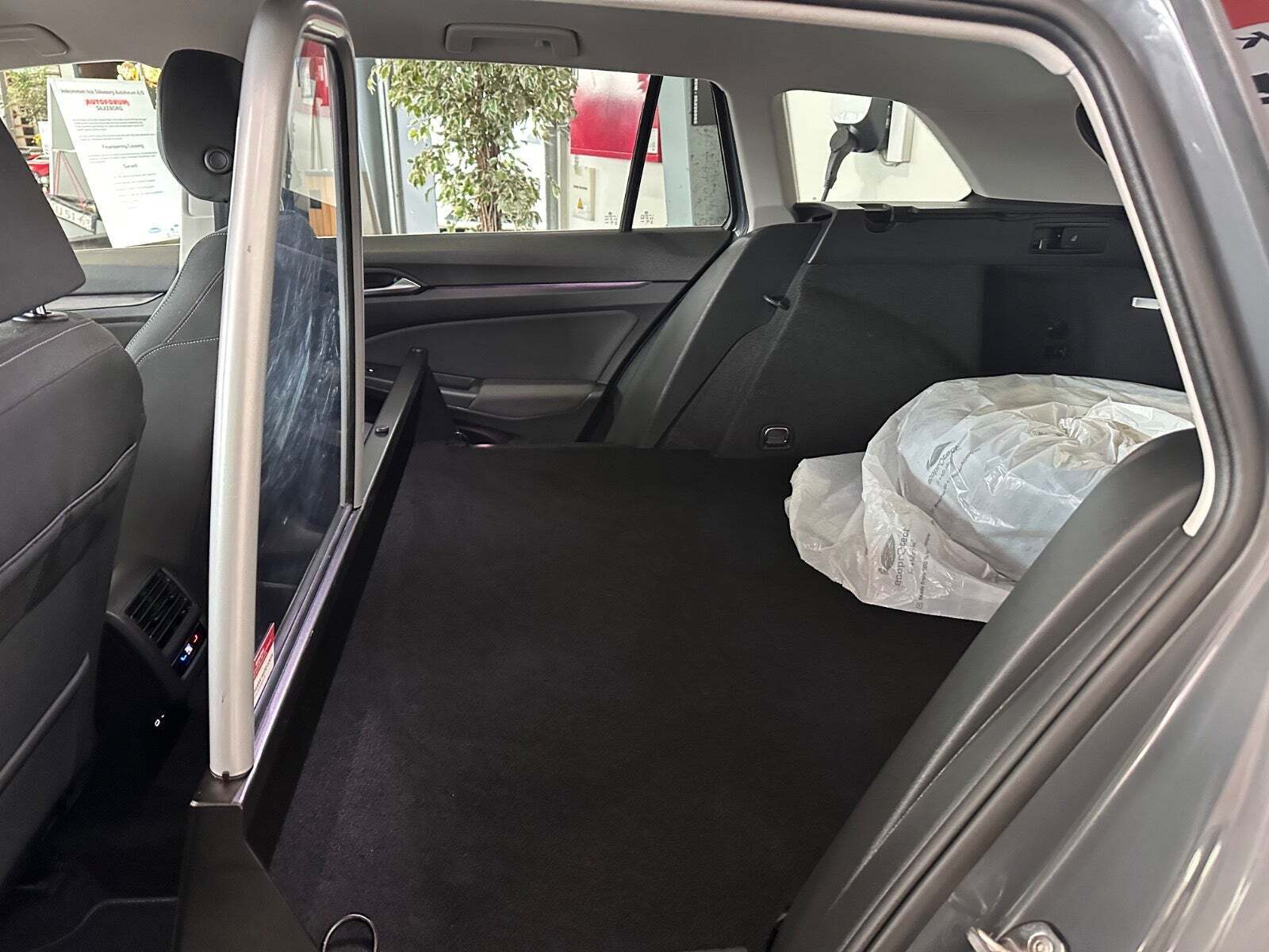 VW Golf VIII 1,5 eTSi 150 Style Variant DSG Van