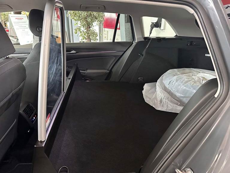 VW Golf VIII 1,5 eTSi 150 Style Variant DSG Van