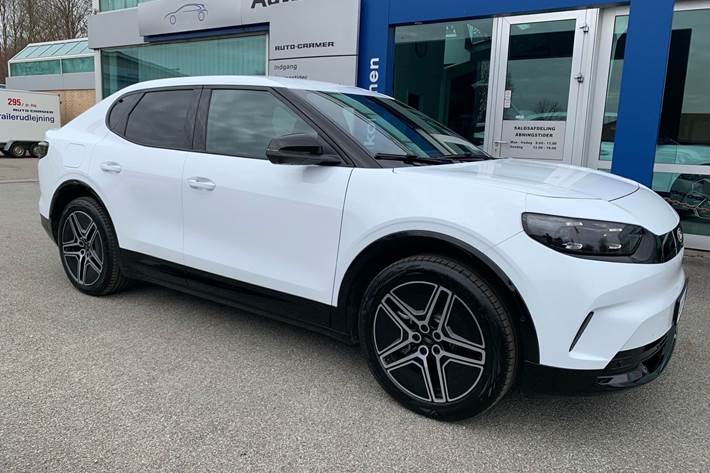 Hvid Ford Capri fra 2024