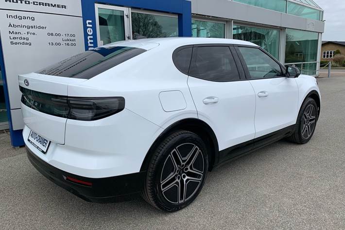 Hvid Ford Capri fra 2024