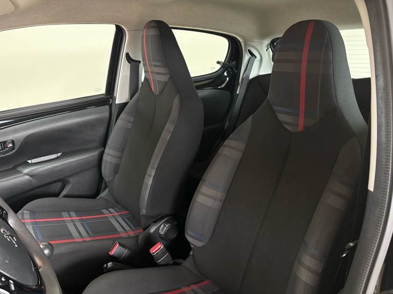 Peugeot 108 1,0 e-Vti Active 69HK 5d